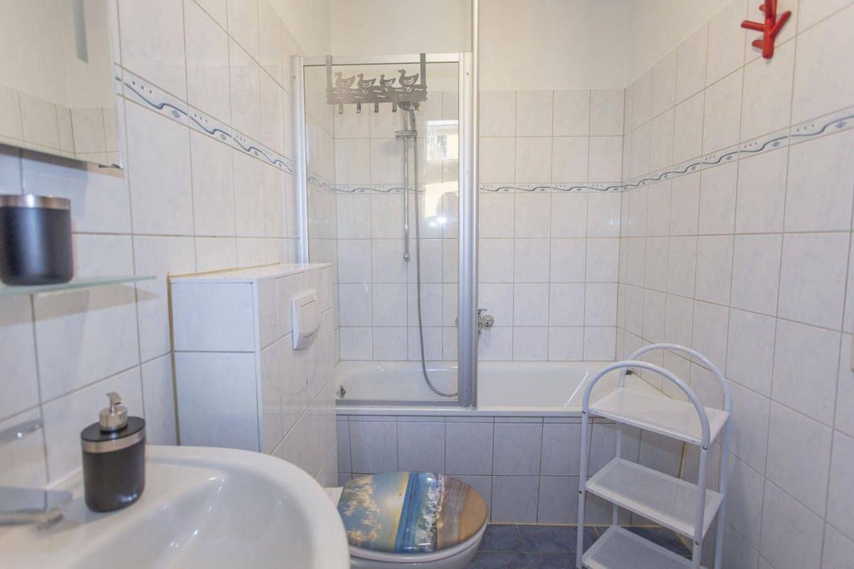 Haus Dornroeschen 45107 Apartment Goehren  Ngoại thất bức ảnh
